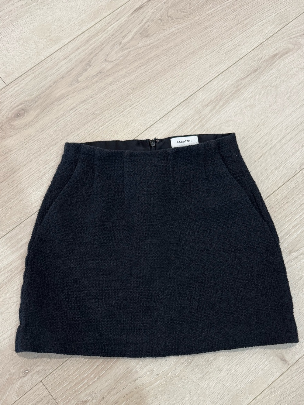 Aritzia Black Bouclé Mini Skirt Size 0